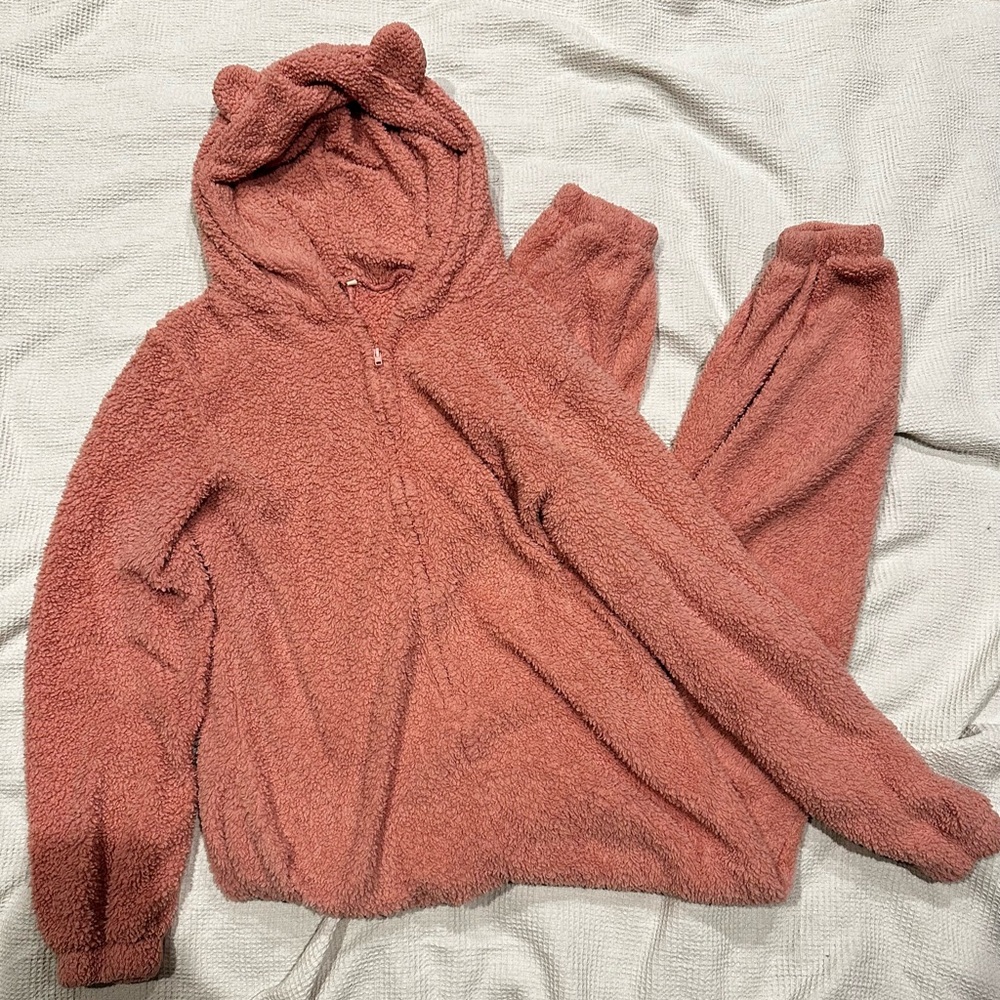 Cozy Pink Hooded Onesie with Bear Ears 🐻